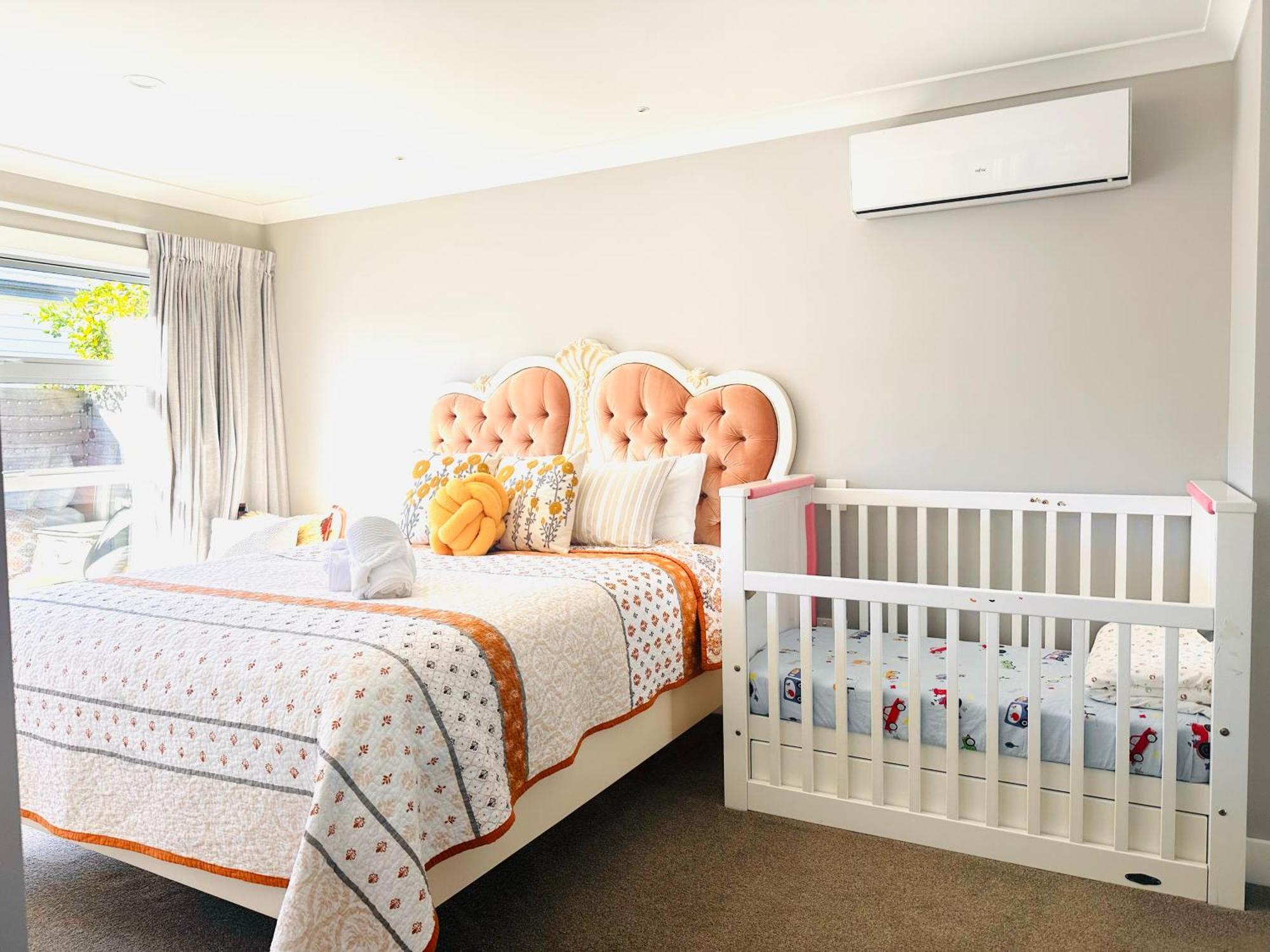 Summer Holiday 4 Bedrooms House In Hamilton With Pool And Spa Exterior photo